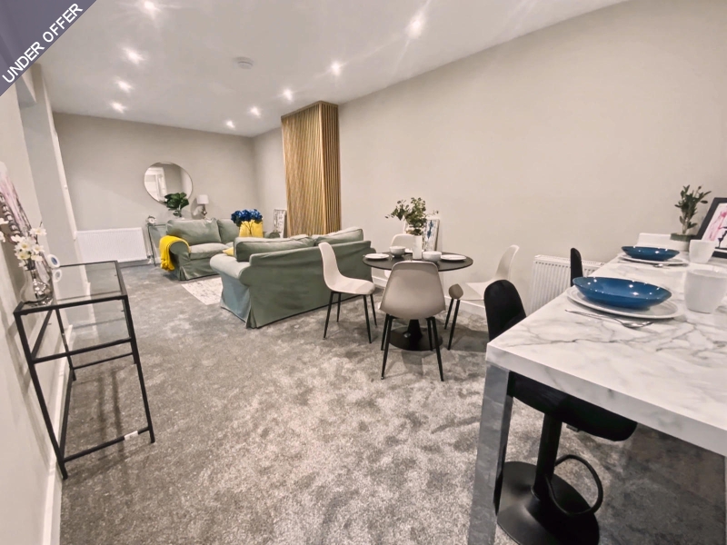 View Full Details for Reynolds Road, Chiswick