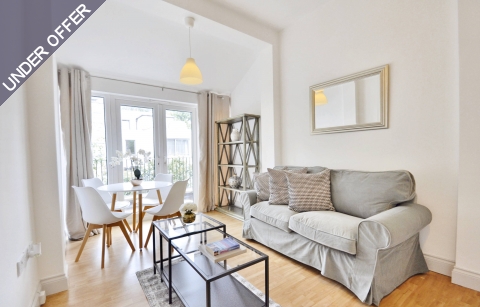 Melrose Gardens, 2 Melrose Gardens, Shepherds Bush