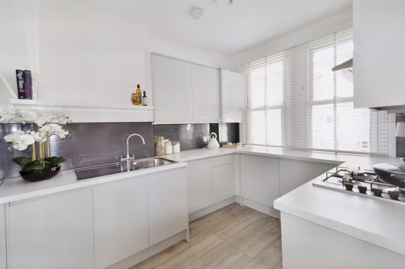 View Full Details for Reynolds Road, Chiswick