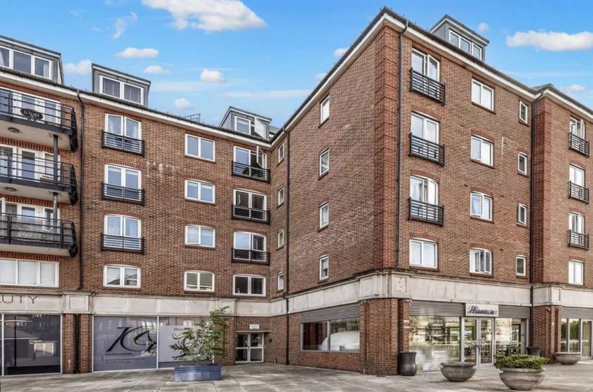 Images for Oakbark House, High Street, Brentford