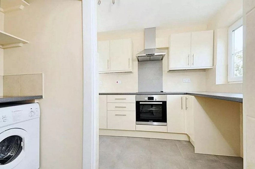 Images for Gleneagles, Malvern Way, Ealing