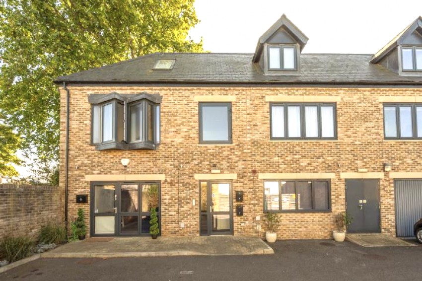 Images for Portchester Court, 237 South Park Road, Wimbledon