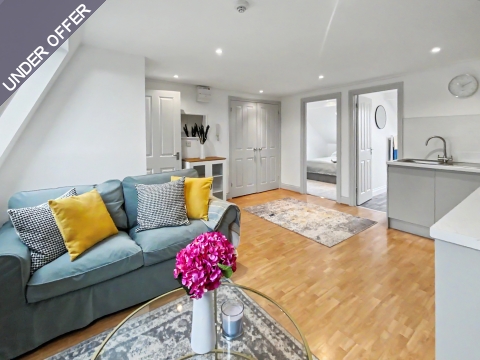 Melrose Gardens, 5 Dartmouth Place, Shephers Bush